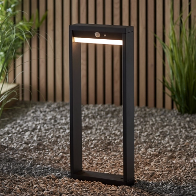 lafabryka.pl Lampa solarna stojąca DANNAH POST PHOTOCELL & PIR 96935 ENDON